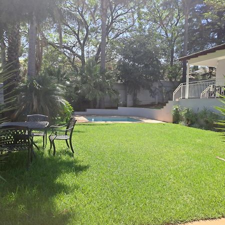 8 On Acacia Guesthouse Bedfordview Eksteriør billede