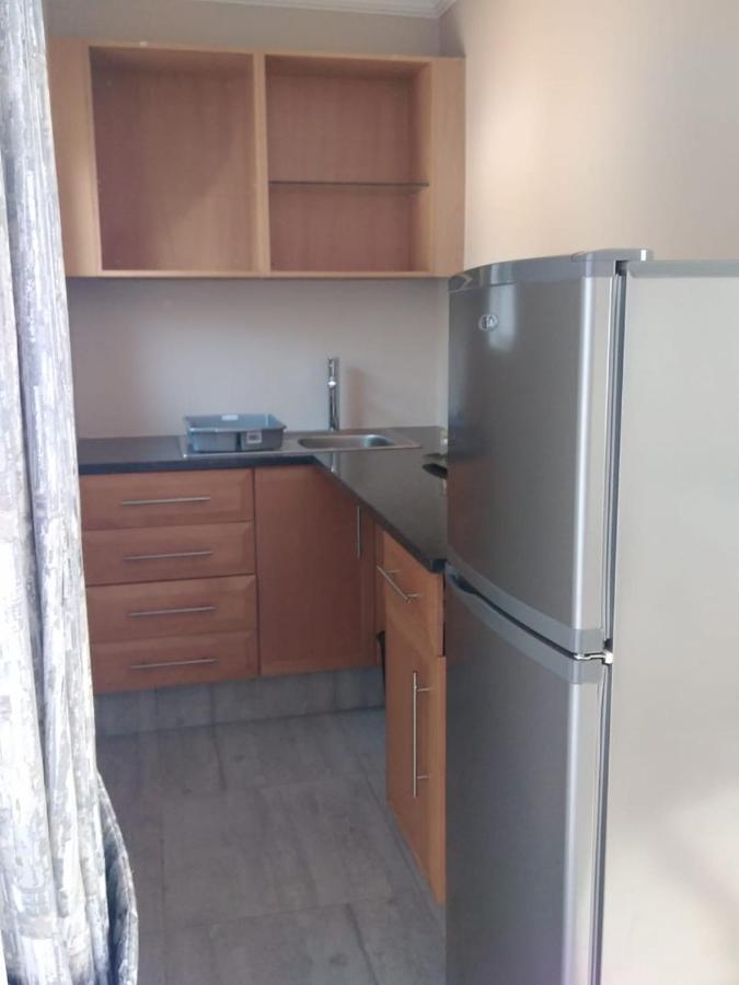 8 On Acacia Guesthouse Bedfordview Eksteriør billede